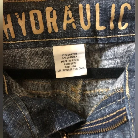 ๐๐ป$ Markdown to final price. Hydraulic distress denim boot cut jeans size 16W - Picture 5 of 6